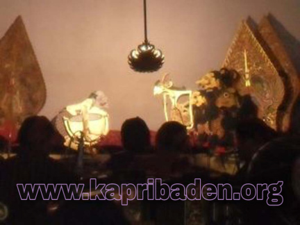 20. Pagelaran wayang