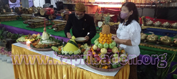 Pemotongan Tumpeng 1