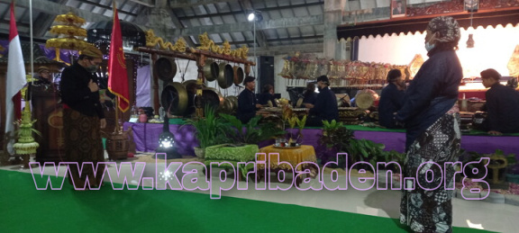 Penyerahan Tokoh Wayang ke Dalang (1)